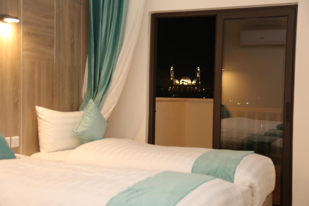 Turquoise Hotel Akaba Eksteriør bilde
